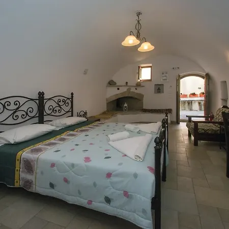 Kapetan Manwlis Apartmán *