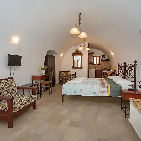 Kapetan Manwlis * Kato Khora