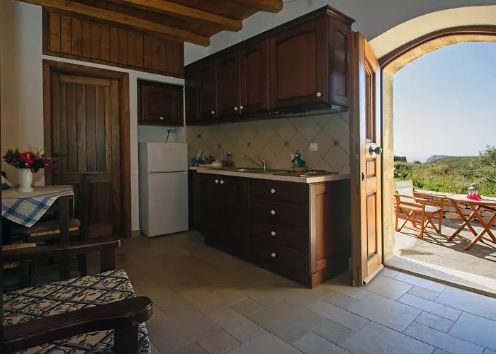 شقة Kapetan Manwlis Kato Khora