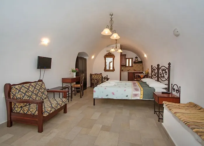 Kapetan Manwlis * Kato Khora